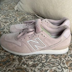 New Balance Sneakers